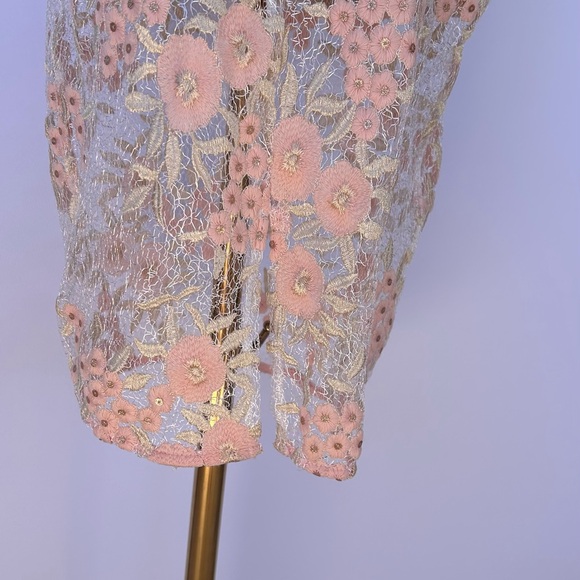 Lulus Women’s Lace Overlay Slip Dress V-Neck Lace Up‎ Back Size Small - Picture 6 of 10